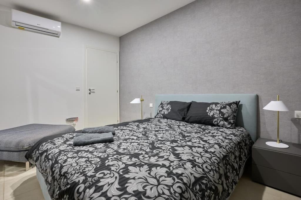 Luxury & 2 Min Away Appartamento